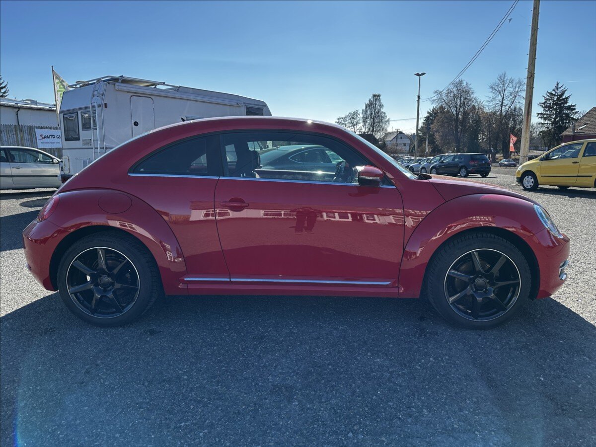 Volkswagen Beetle Hatchback 1,2 l 77 kw