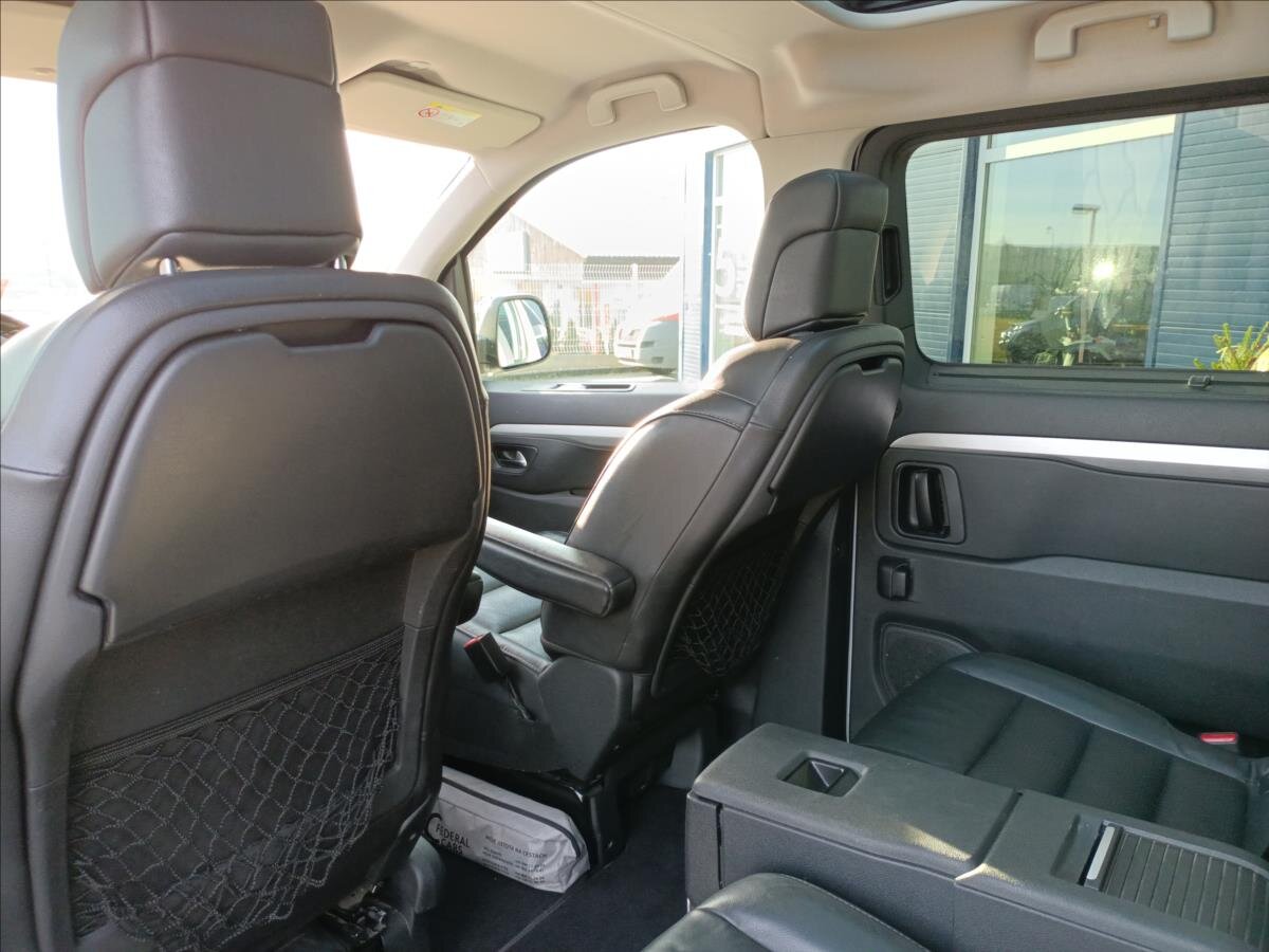 Peugeot Traveller MPV 2,0 l 110 kw