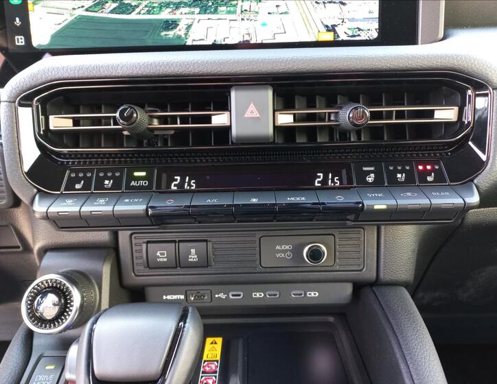 Toyota Land Cruiser 23