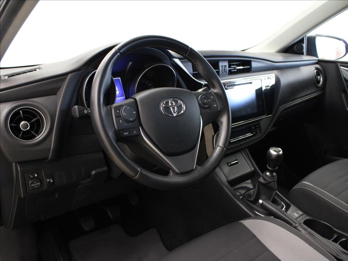 Toyota Auris Hatchback 1,2 l 85 kw
