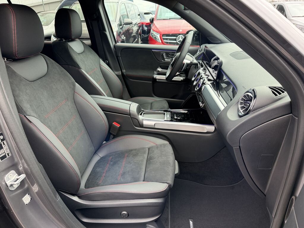 Mercedes-Benz GLB SUV / Terénní 2,0 l 110 kw