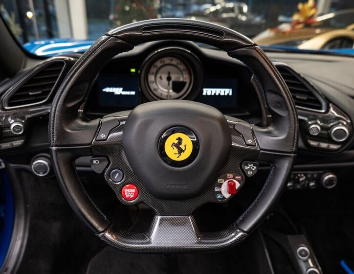 Ferrari 488 6