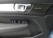 Volvo XC40 9