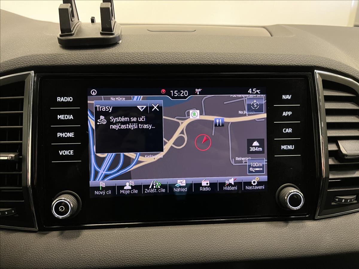 Škoda Karoq SUV / Terénní 1,5 l 110 kw