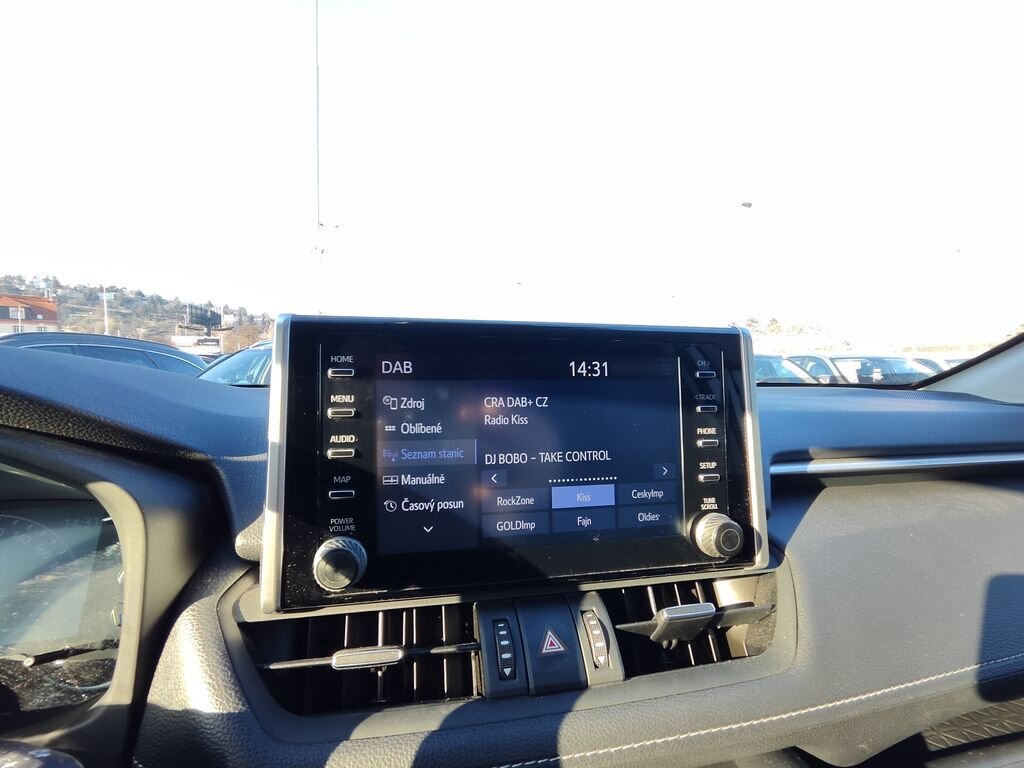 Toyota RAV4 SUV 2,5 l 163 kw