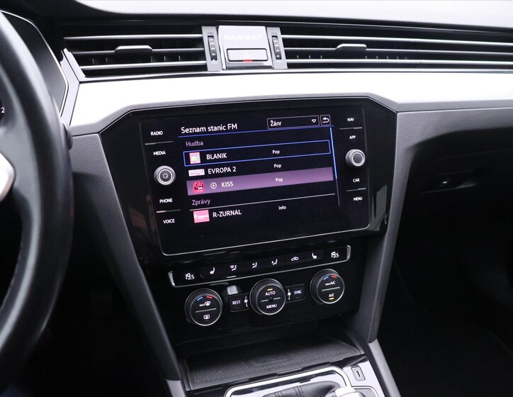 Volkswagen Passat Kombi 2,0 l 110 kw