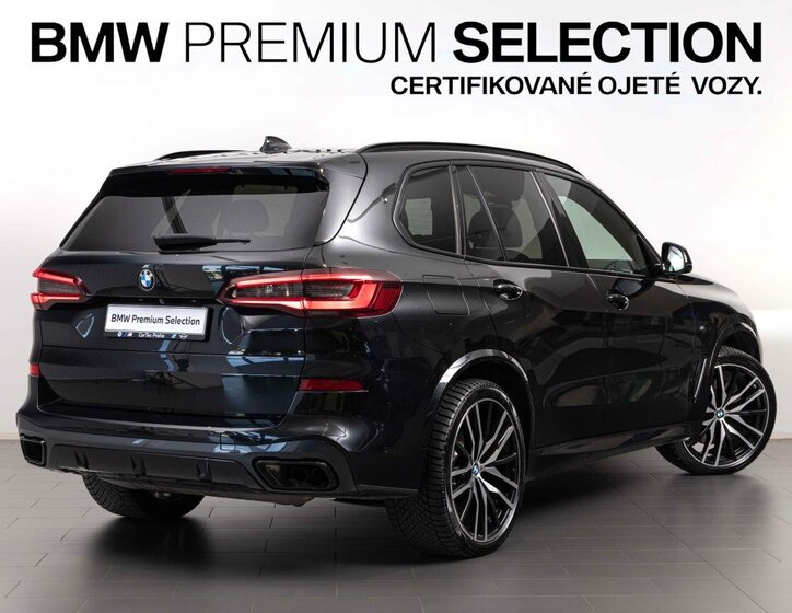BMW X5 SUV / Terénní 4,4 l 390 kw