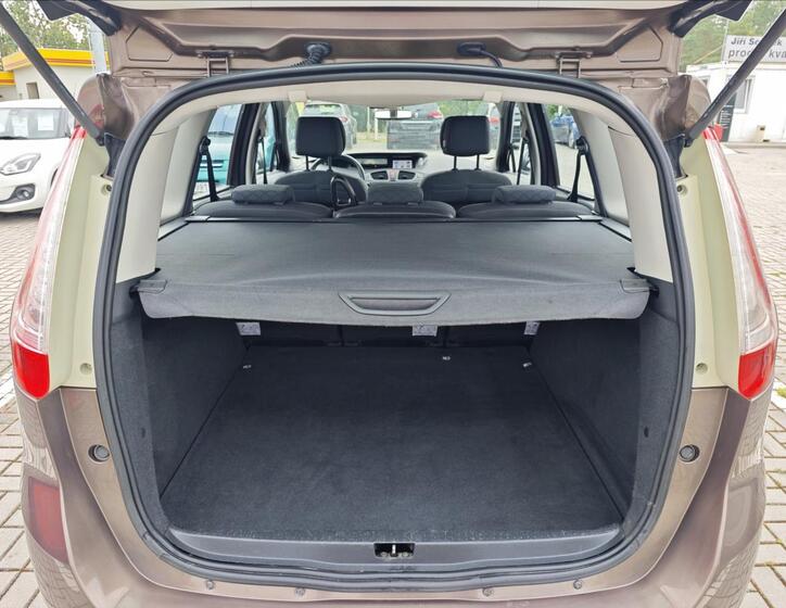 Renault Grand Scénic 12