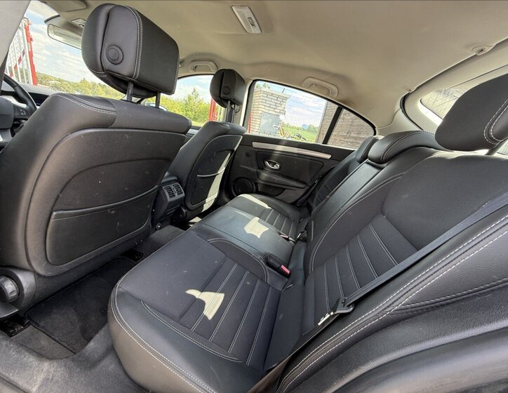 Renault Laguna Liftback 1,5 l 81 kw