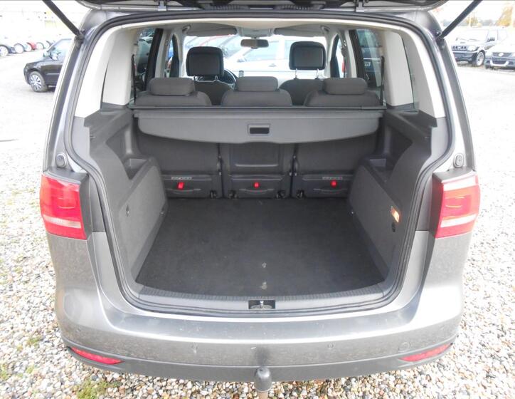 Volkswagen Touran 17