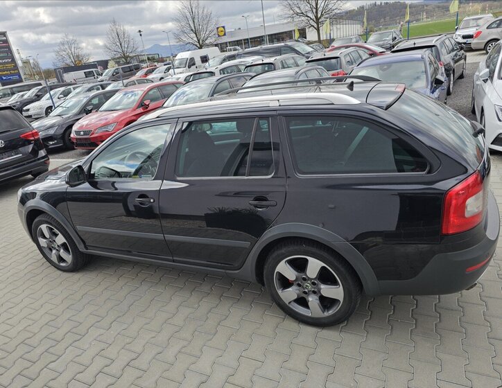 Škoda Octavia Kombi 2,0 l 103 kw
