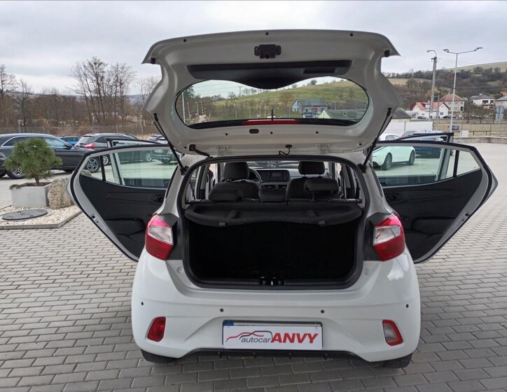 Hyundai i10 Hatchback 998,0 49 kw