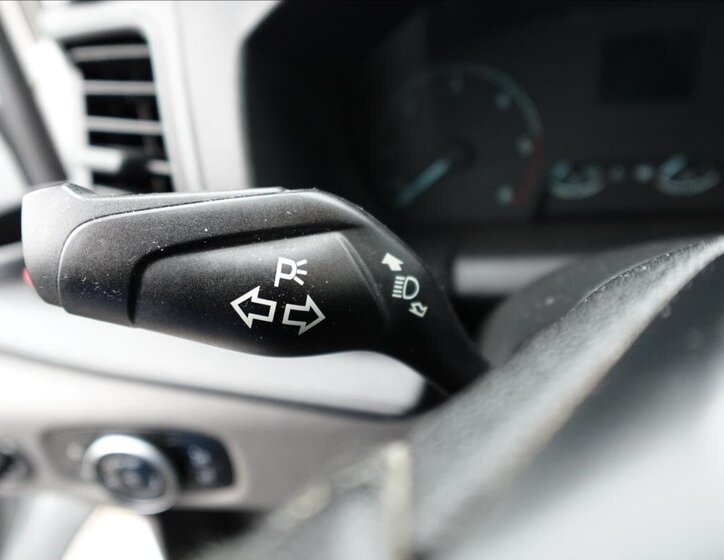 Ford Transit Skříň 2,0 l 96 kw