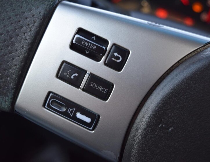 Nissan Navara Pick-up 3,0 l 170 kw