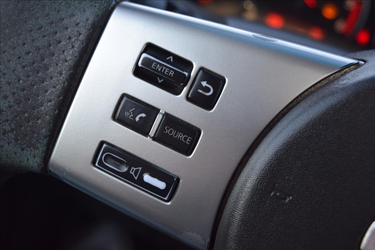 Nissan Navara Pick-up 3,0 l 170 kw