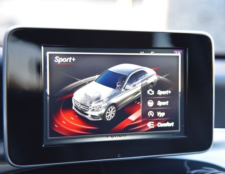 Mercedes-Benz Třídy C Sedan / Limuzína 2,1 l 125 kw