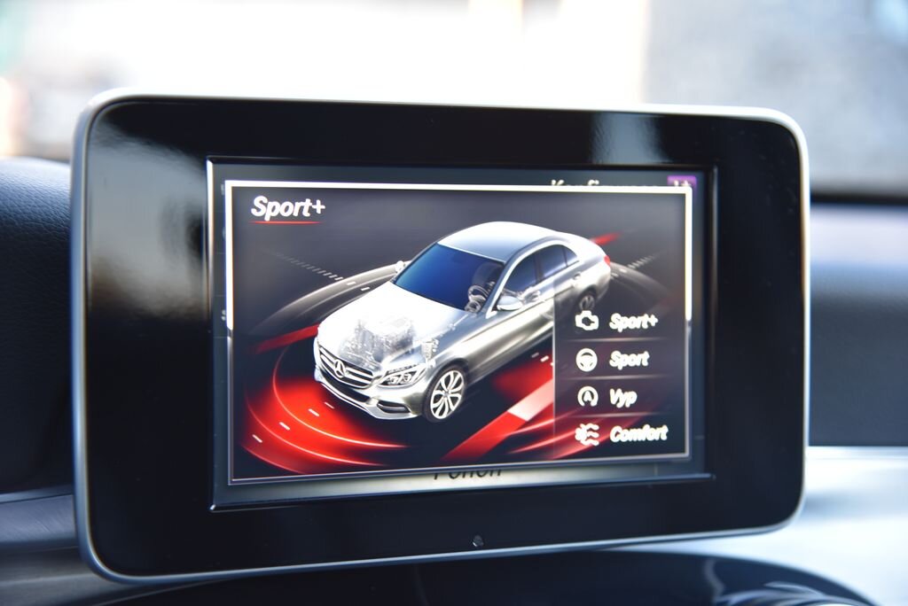 Mercedes-Benz Třídy C Sedan / Limuzína 2,1 l 125 kw