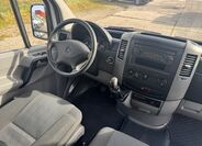 Mercedes-Benz Sprinter 9