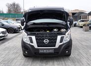 Nissan NV400 9