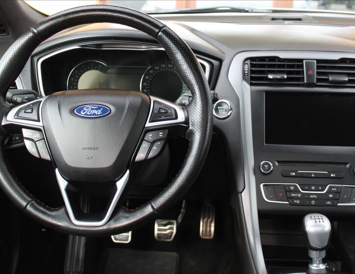 Ford Mondeo Kombi 2,0 l 132 kw