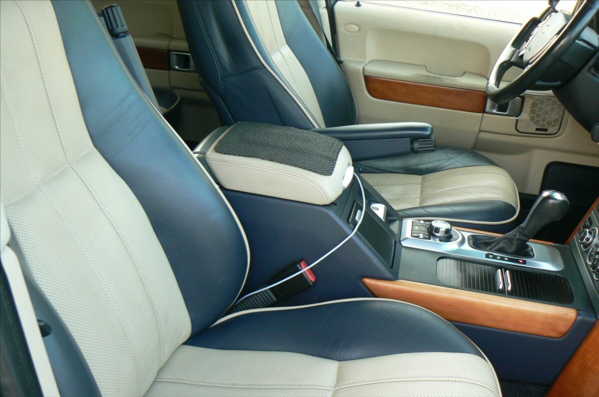 Land Rover Range Rover Ostatní 3,6 l 200 kw