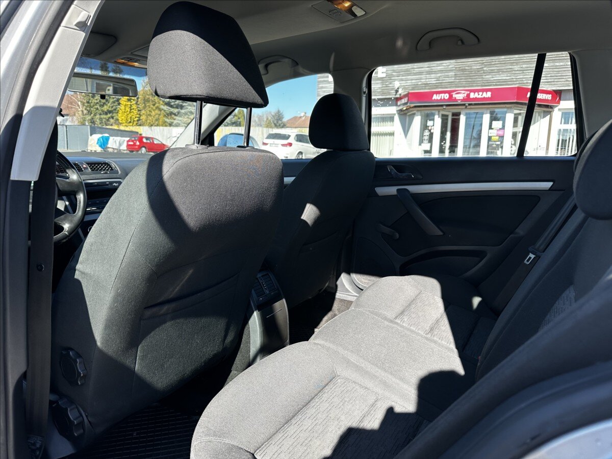 Škoda Octavia Kombi 1,6 l 77 kw