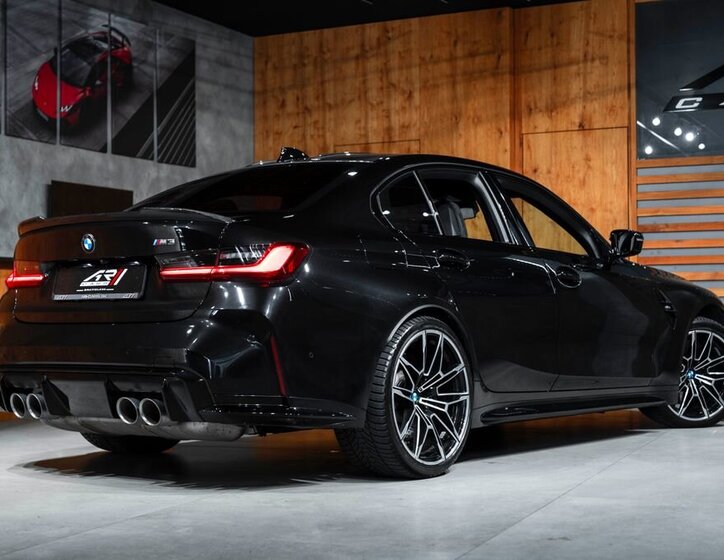 BMW M3 Sedan / Limuzína 3,0 l 353 kw