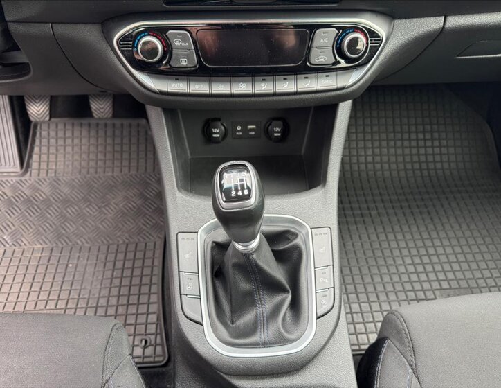 Hyundai i30 Kombi 1,4 l 103 kw