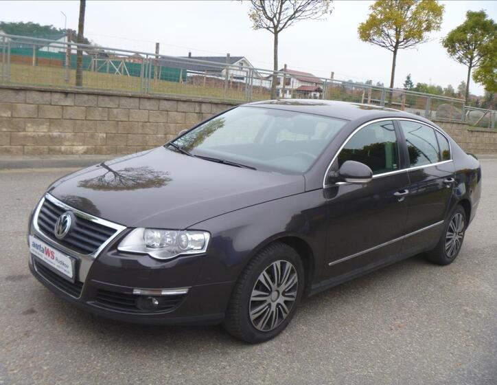 Volkswagen Passat 1
