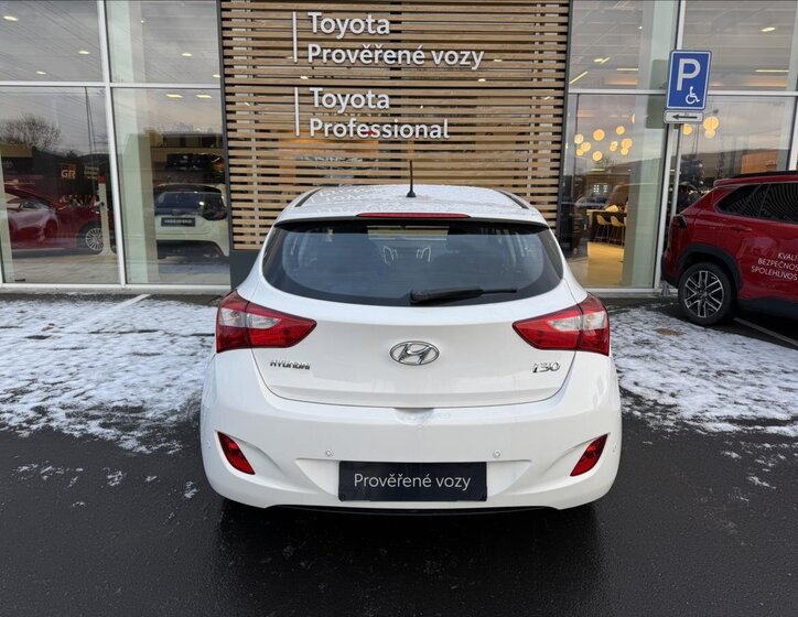 Hyundai i30 12