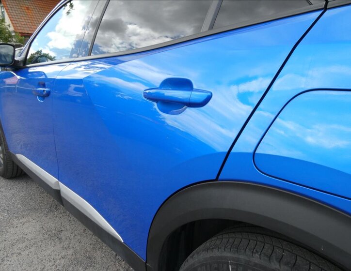 Peugeot 2008 SUV 1,2 l 96 kw