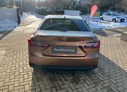 Toyota Camry 5