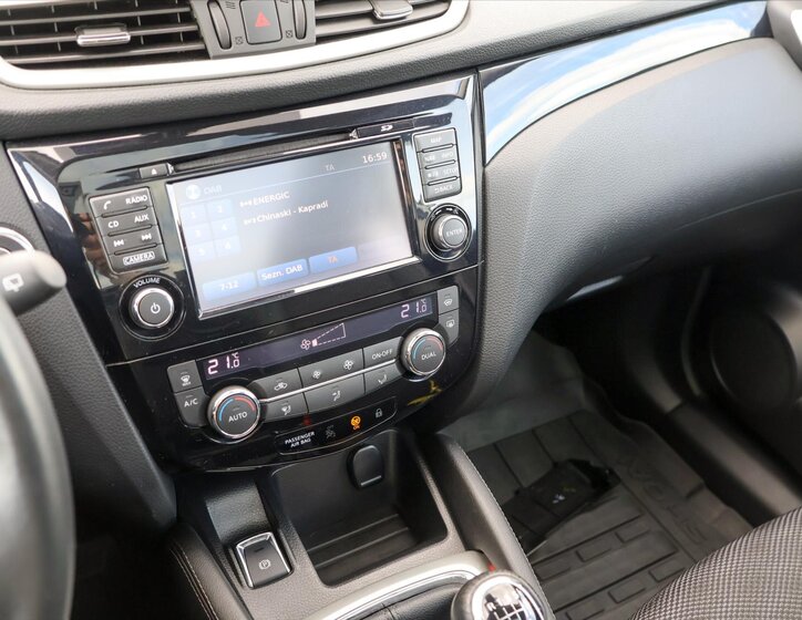Nissan Qashqai SUV / Terénní 1,2 l 85 kw