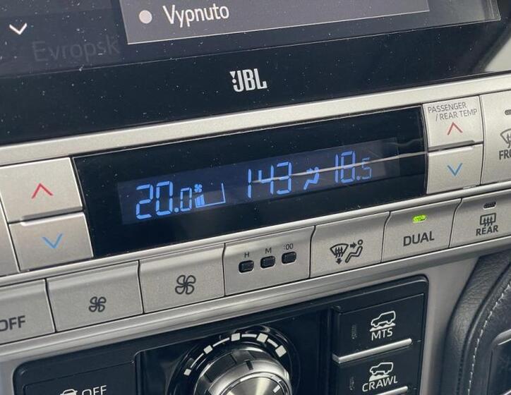 Toyota Land Cruiser 52