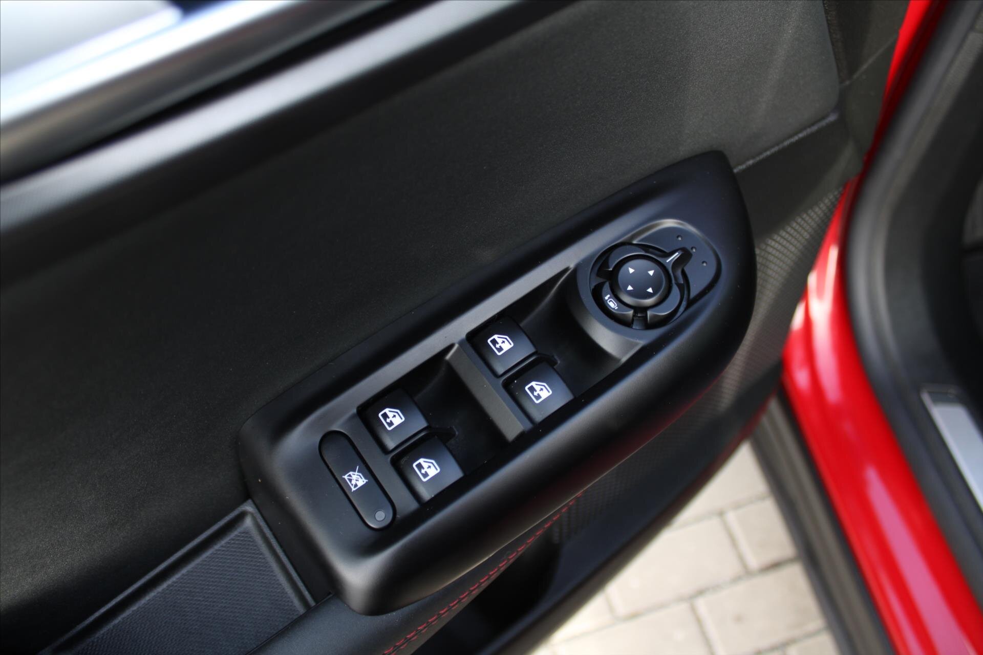 Alfa Romeo Tonale SUV / Terénní 1,3 l 226 kw