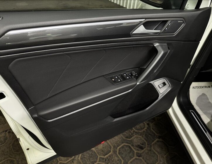 Volkswagen Tiguan Allspace SUV / Terénní 2,0 l 140 kw