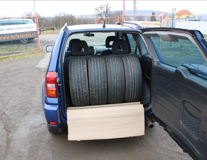 Toyota RAV4 Ostatní 2,0 l 85 kw