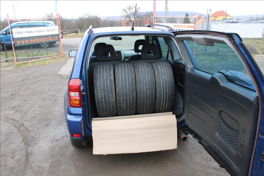 Toyota RAV4 Ostatní 2,0 l 85 kw