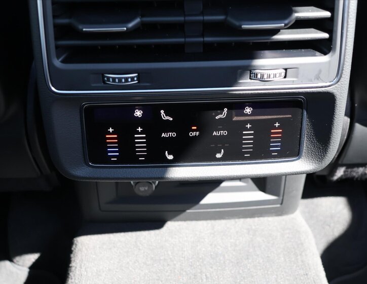 Audi SQ7 SUV / Terénní 4,0 l 373 kw