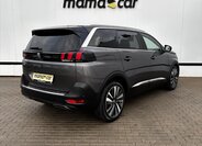 Peugeot 5008 SUV 2,0 l 130 kw