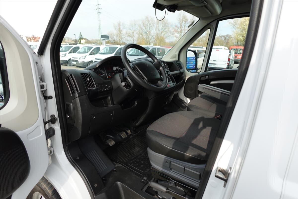 Peugeot Boxer Ostatní 2,2 l 121 kw
