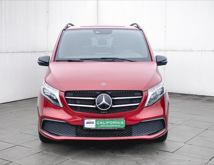 Mercedes-Benz Třídy V MPV 2,0 l 176 kw