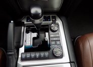 Toyota Land Cruiser 33