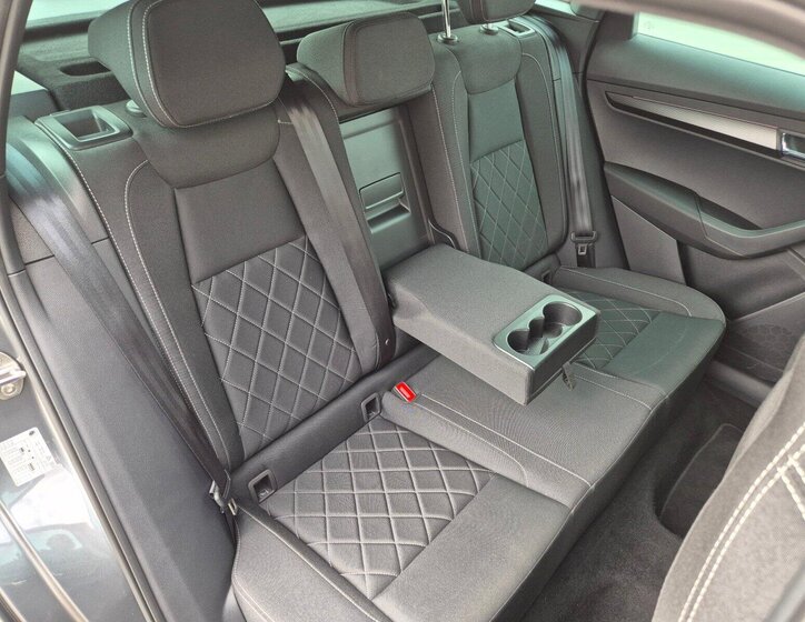 Škoda Karoq SUV / Terénní 1,5 l 110 kw