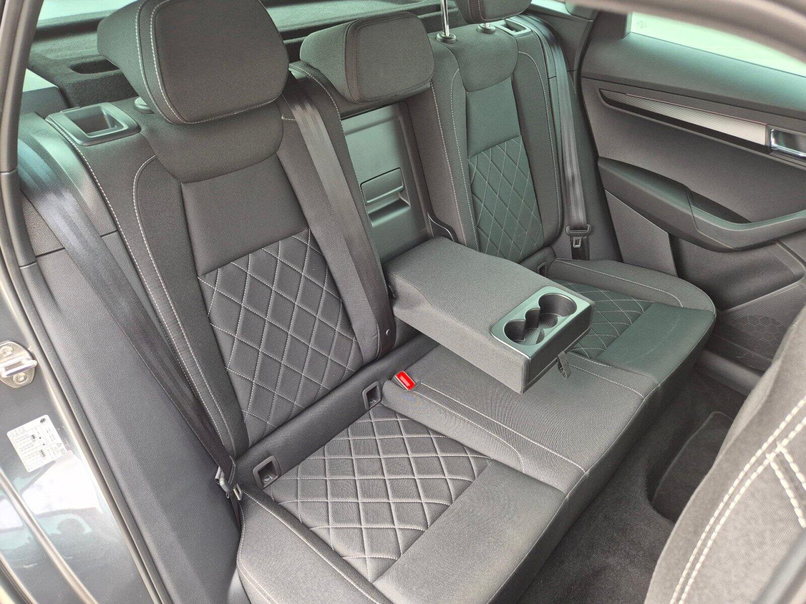 Škoda Karoq SUV / Terénní 1,5 l 110 kw