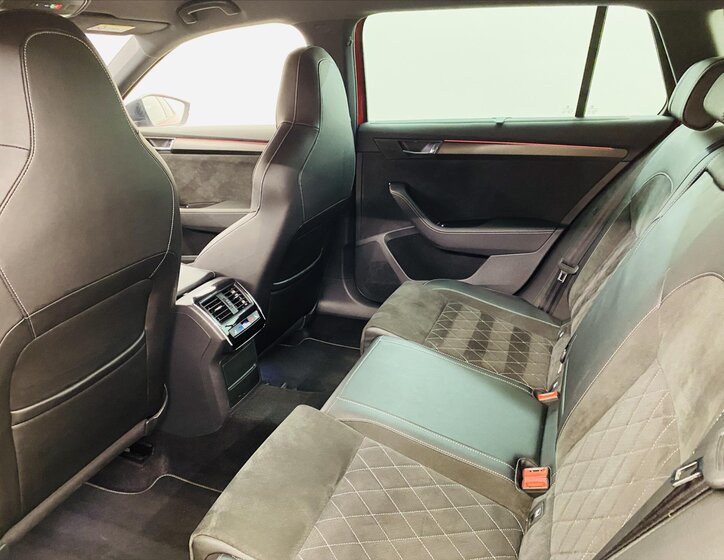 Škoda Superb Kombi 2,0 l 140 kw