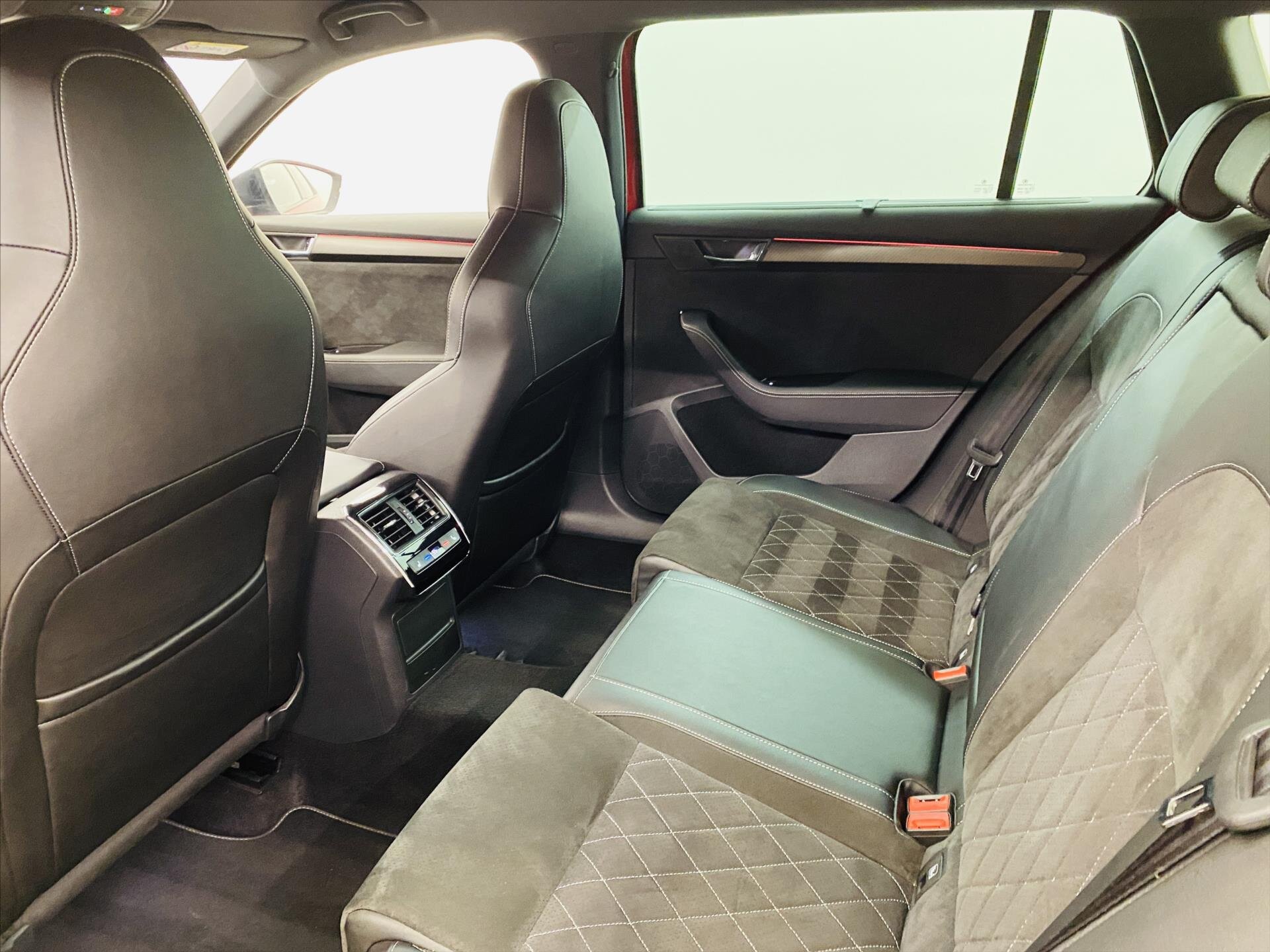 Škoda Superb Kombi 2,0 l 140 kw