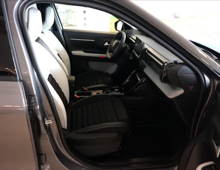 Citroën C3 Aircross SUV / Terénní 1,2 l 107 kw