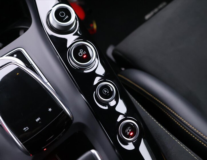 Mercedes-Benz AMG GT Kupé 4,0 l 430 kw