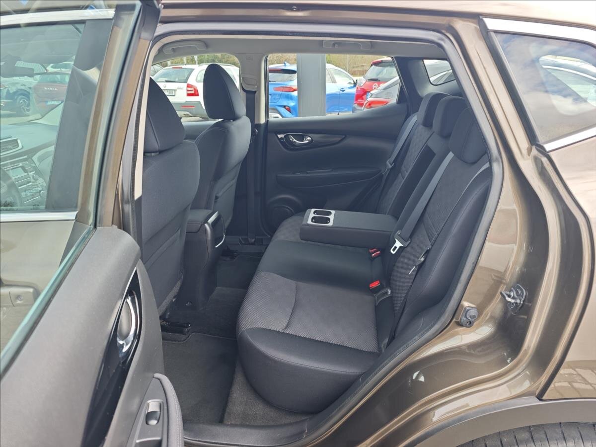 Nissan Qashqai SUV / Terénní 1,2 l 85 kw